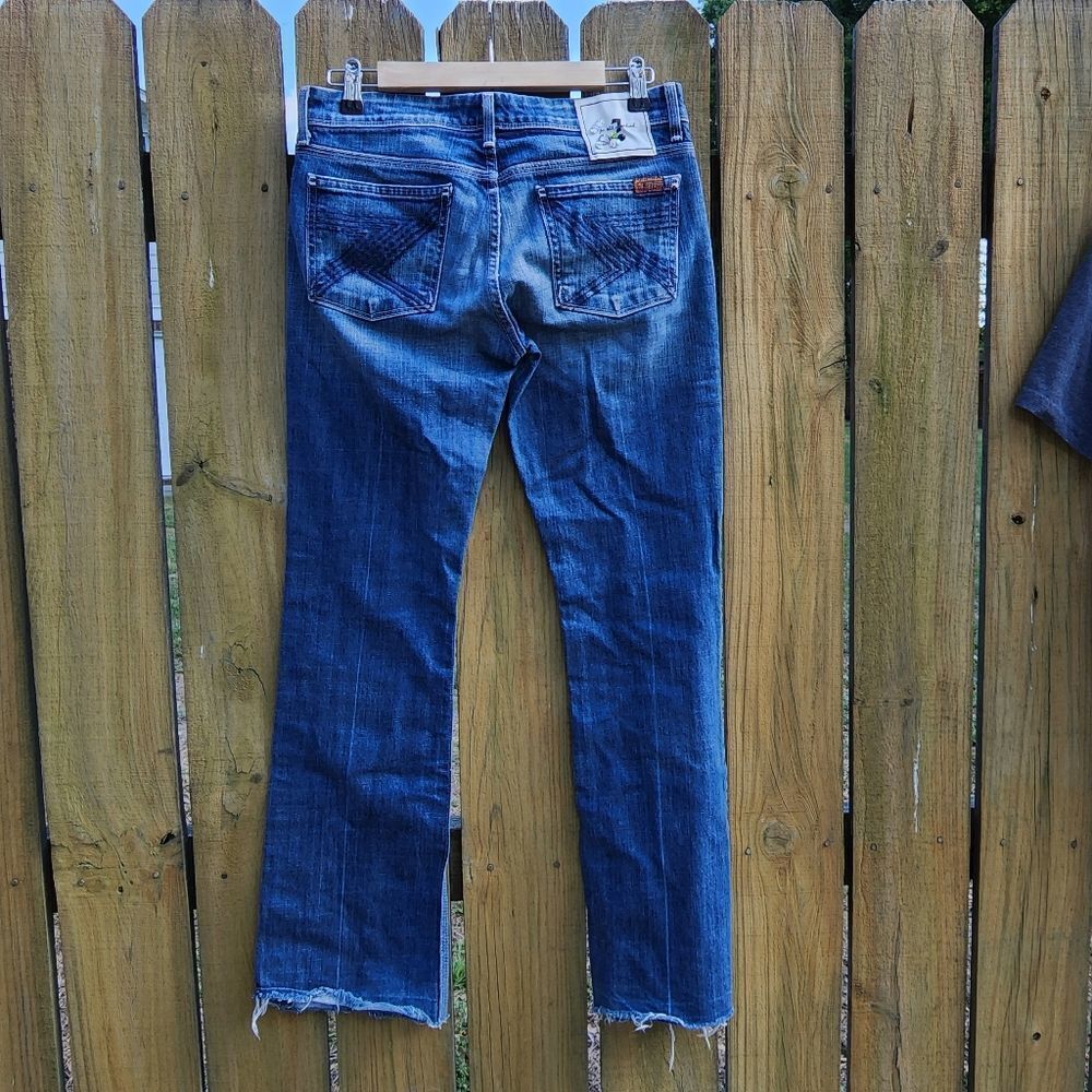 7 For all Man Kind Jeans Unique. Distressed hem Size 27 - Picture 2 of 6